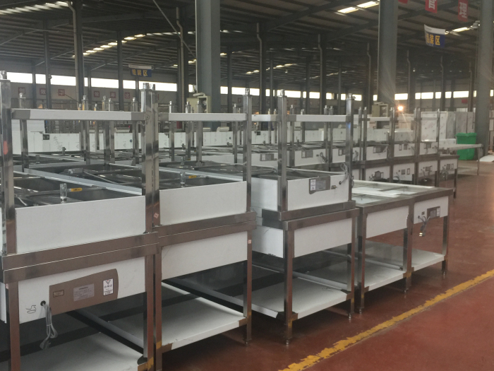 魯寶商用廚具在行動(dòng)——五格保溫售飯臺(tái)完美收工